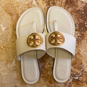 New wo box Everly Tory Burch sandal